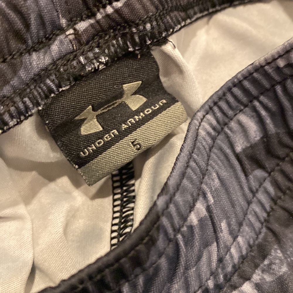 Under Armour shorts - Picture 5 of 5